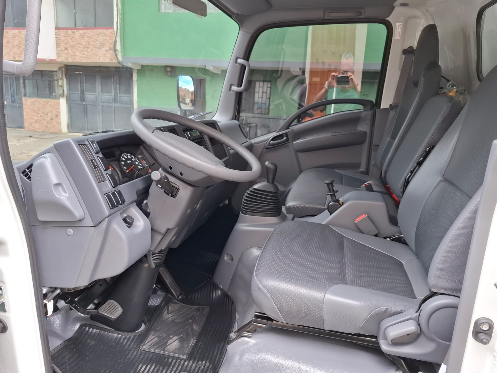 Chevrolet NRR 2026: foto 8