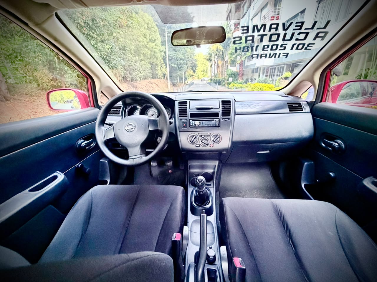 Nissan Tiida 2012: foto 8