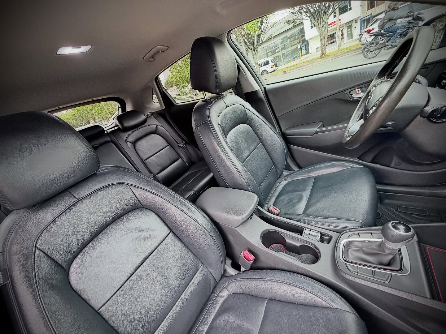 Hyundai Kona Híbrida 2023: foto 9