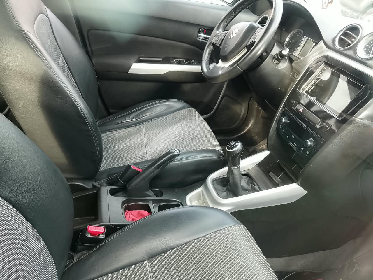 Suzuki Vitara 2018: foto 8